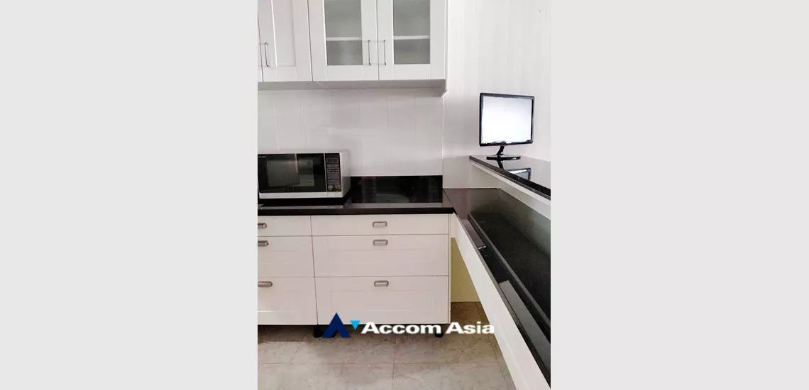 Pet friendly |  2 Bedrooms  Condominium For Rent in Sukhumvit, Bangkok  near BTS Phrom Phong (AA27542)