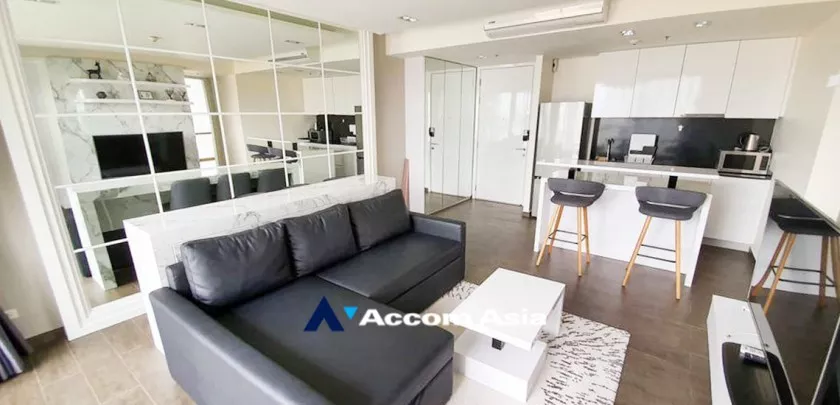  2 Bedrooms  Condominium For Rent in Sukhumvit, Bangkok  near BTS Ekkamai (AA27571)