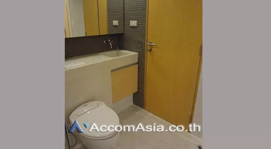  1 Bedroom  Condominium For Rent & Sale in Sukhumvit, Bangkok  near BTS Phrom Phong (AA27588)