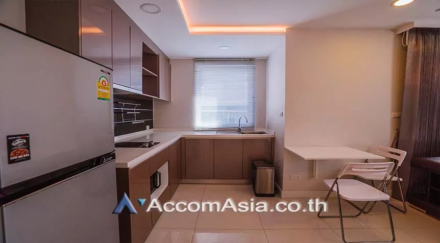  1 Bedroom  Apartment For Rent in Sukhumvit, Bangkok  near BTS Phrom Phong (AA27632)