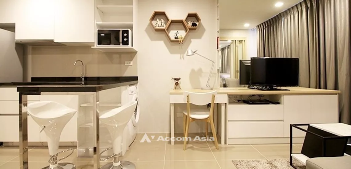  1 Bedroom  Condominium For Rent & Sale in Sukhumvit, Bangkok  near BTS Asok - MRT Sukhumvit (AA27658)