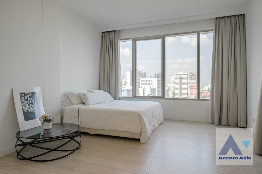 10  2 br Condominium For Rent in Ploenchit ,Bangkok BTS Ratchadamri at 185 Rajadamri AA27684