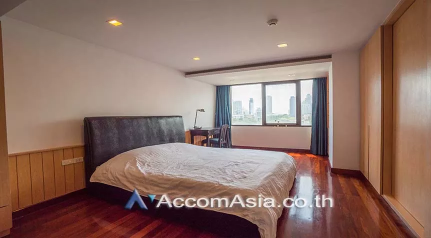  3 Bedrooms  Condominium For Rent in Sukhumvit, Bangkok  near BTS Phrom Phong (AA27717)