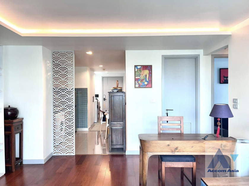  2 Bedrooms  Condominium For Rent in Sukhumvit, Bangkok  near BTS Nana (AA27741)