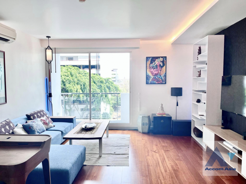  2 Bedrooms  Condominium For Rent in Sukhumvit, Bangkok  near BTS Nana (AA27741)