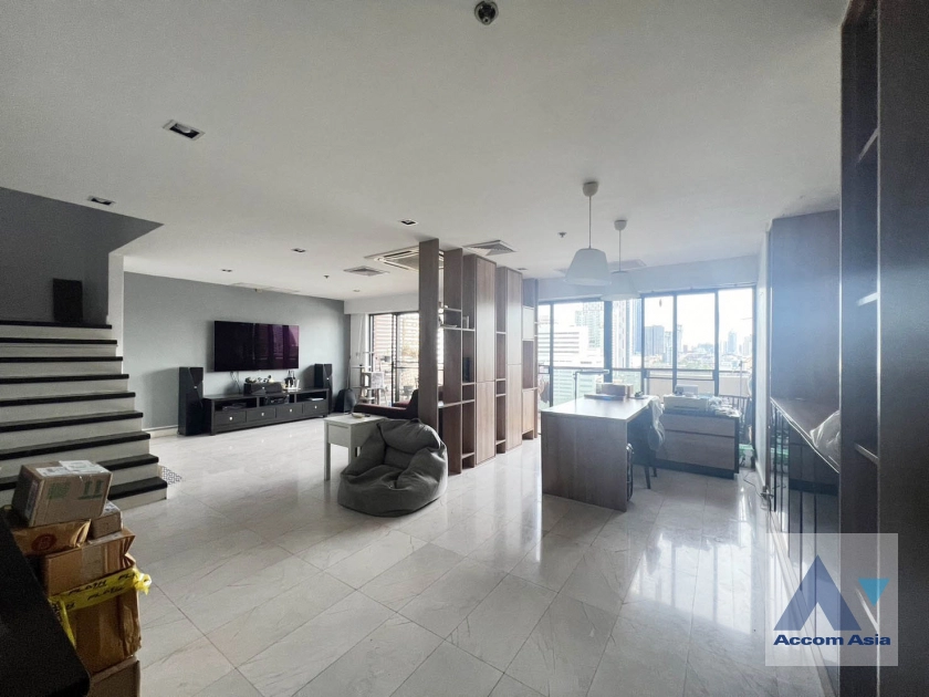 Duplex Condo, Pet friendly | Kiarti Thanee City Mansion Condominium  2 Bedroom for Sale MRT Phetchaburi in Sukhumvit Bangkok