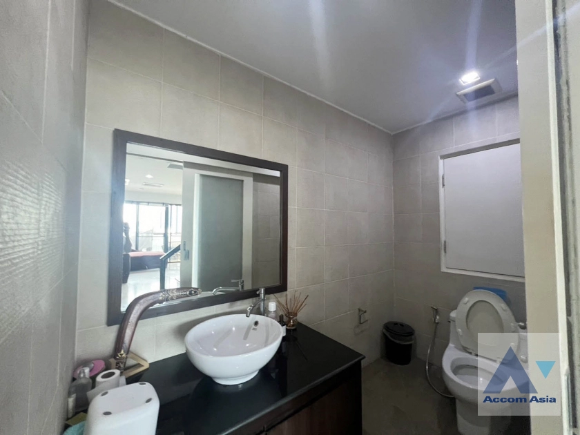 8  2 br Condominium For Sale in Sukhumvit ,Bangkok MRT Phetchaburi at Kiarti Thanee City Mansion AA27745