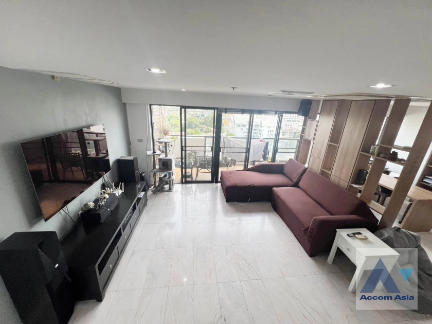 Duplex Condo, Pet friendly |  2 Bedrooms  Condominium For Sale in Sukhumvit, Bangkok  near MRT Phetchaburi (AA27745)