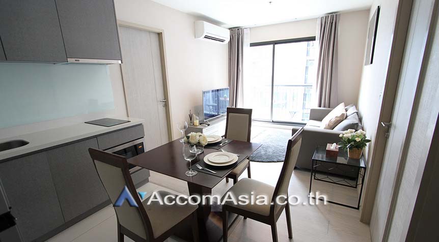  2 Bedrooms  Condominium For Rent in Sukhumvit, Bangkok  near BTS Thong Lo (AA27756)