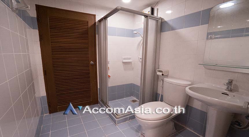 10  3 br Condominium For Rent in Sukhumvit ,Bangkok BTS Phrom Phong at Royal Castle AA27758