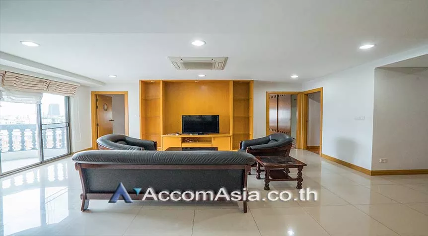  3 Bedrooms  Condominium For Rent in Sukhumvit, Bangkok  near BTS Phrom Phong (AA27759)