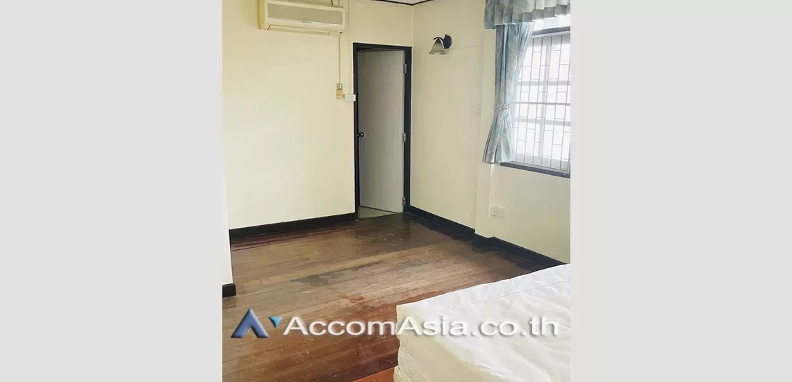 7  4 br House For Rent in Sukhumvit ,Bangkok BTS Phra khanong AA27771