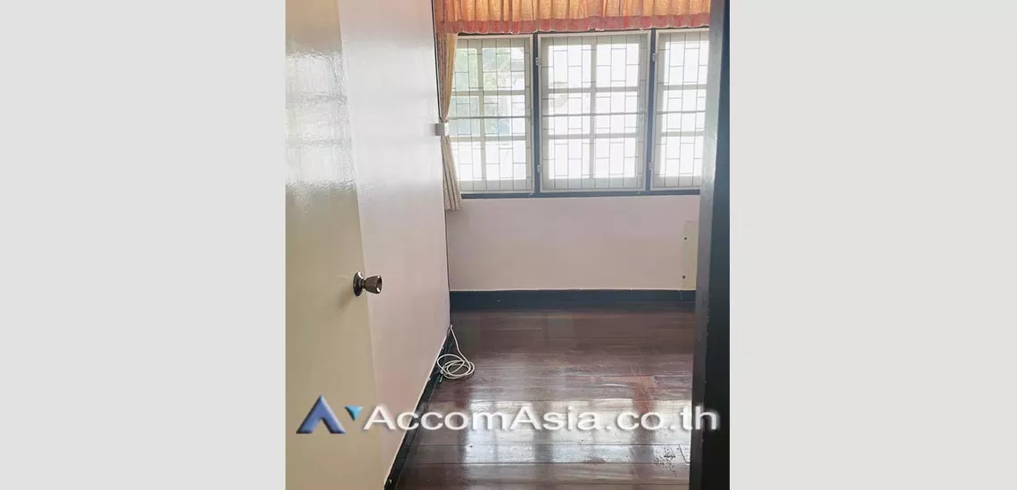 8  4 br House For Rent in Sukhumvit ,Bangkok BTS Phra khanong AA27771