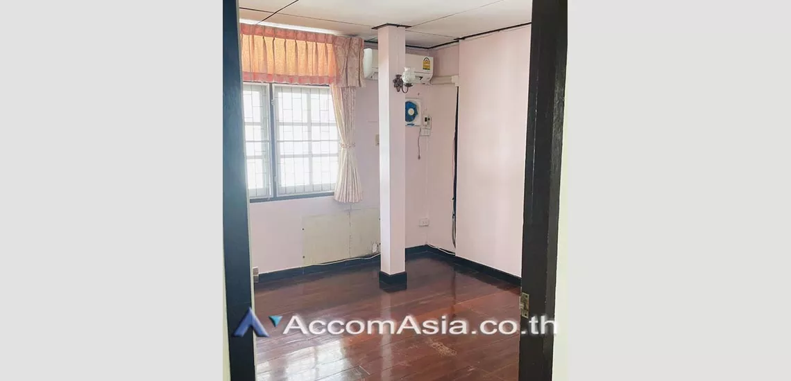 9  4 br House For Rent in Sukhumvit ,Bangkok BTS Phra khanong AA27771