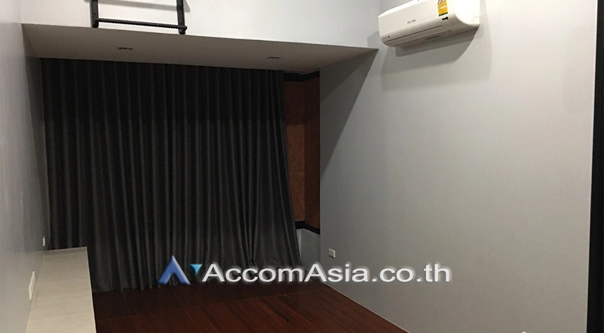 6  3 br Townhouse For Rent in sukhumvit ,Bangkok BTS Ekkamai AA27774