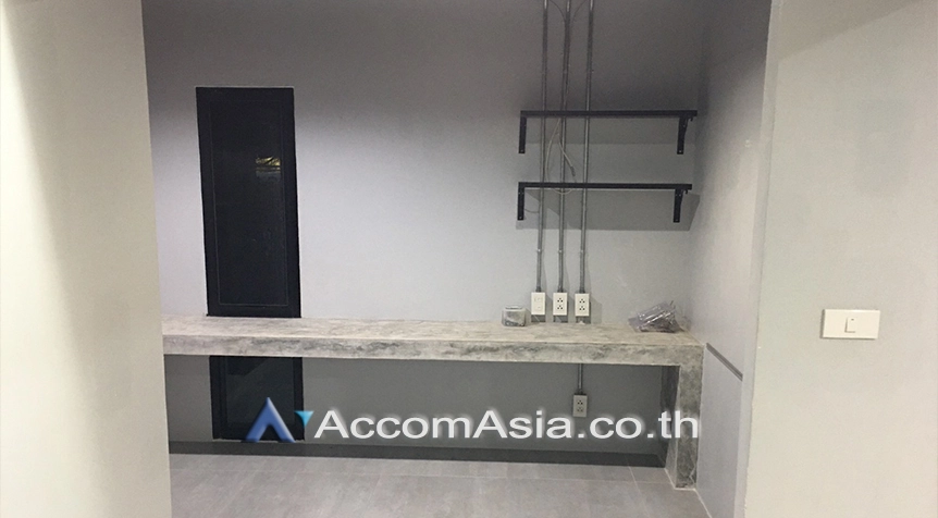 11  3 br Townhouse For Rent in sukhumvit ,Bangkok BTS Ekkamai AA27774