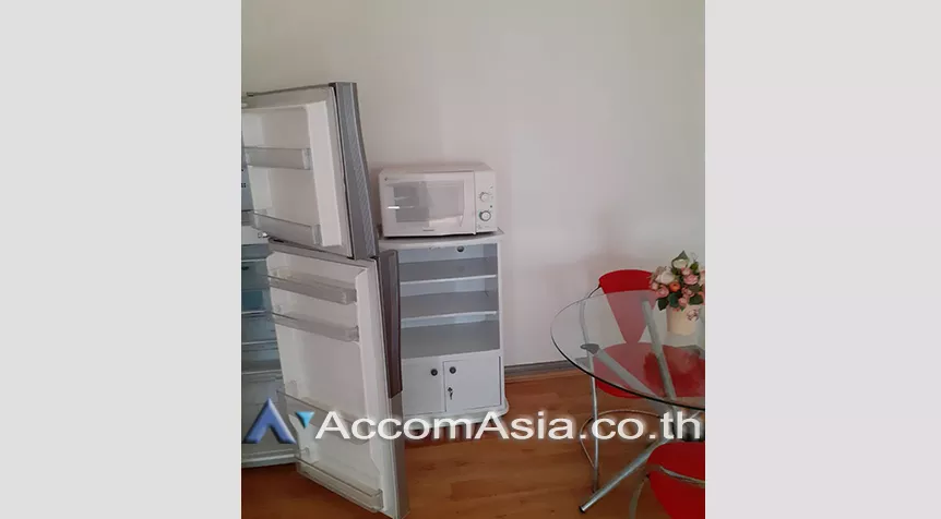  1 Bedroom  Condominium For Rent in Sukhumvit, Bangkok  near BTS Nana (AA27780)