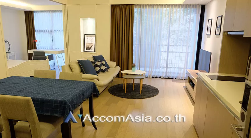  1 Bedroom  Condominium For Rent in Sukhumvit, Bangkok  near BTS Ekkamai (AA27786)