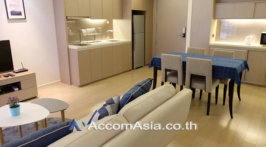  1 Bedroom  Condominium For Rent in Sukhumvit, Bangkok  near BTS Ekkamai (AA27786)