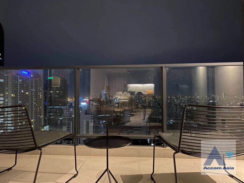 Corner Unit |  2 Bedrooms  Condominium For Rent & Sale in Sukhumvit, Bangkok  near MRT Phetchaburi (AA27829)