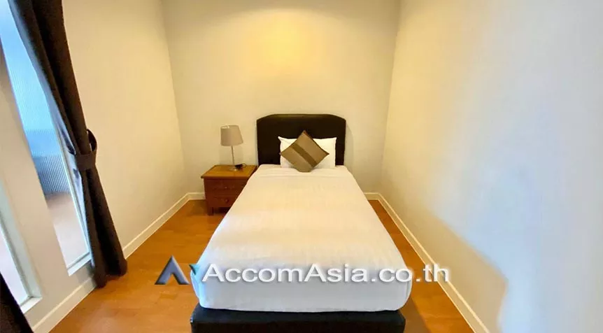 Pet friendly |  2 Bedrooms  Apartment For Rent in Sukhumvit, Bangkok  near BTS Phrom Phong (AA27845)