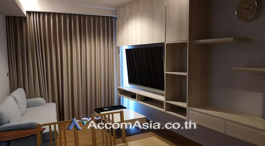  2 Bedrooms  Condominium For Rent in Sukhumvit, Bangkok  near BTS Phrom Phong (AA27851)