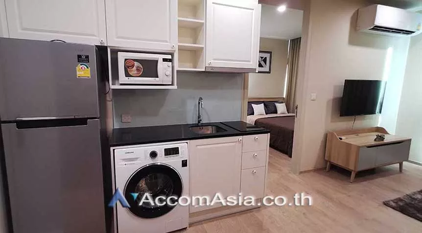  1 Bedroom  Condominium For Rent in Sukhumvit, Bangkok  near BTS Asok - MRT Sukhumvit (AA27861)