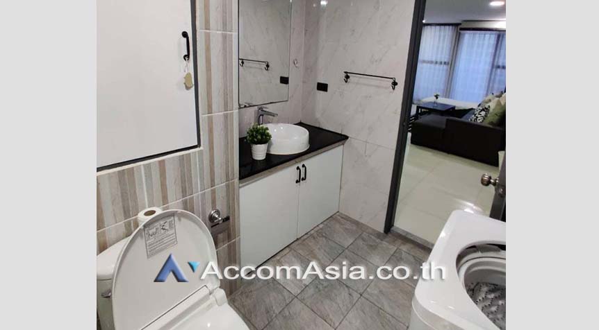  3 Bedrooms  Condominium For Rent & Sale in Sukhumvit, Bangkok  near BTS Phrom Phong (AA27864)