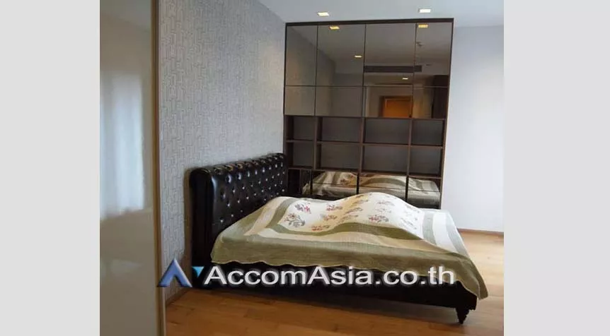  2 Bedrooms  Condominium For Rent in Sukhumvit, Bangkok  near BTS Nana (AA27880)