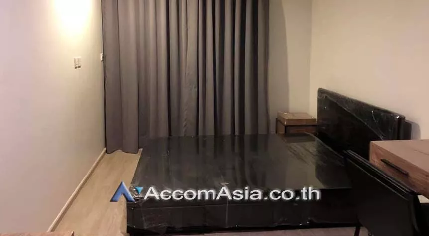  2 Bedrooms  Condominium For Sale in Ploenchit, Bangkok  near BTS Ploenchit (AA27881)