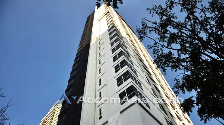  1 Bedroom  Condominium For Rent in Sukhumvit, Bangkok  near BTS Thong Lo (AA27890)