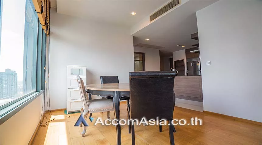  2 Bedrooms  Condominium For Sale in Sukhumvit, Bangkok  near BTS Thong Lo (AA27899)