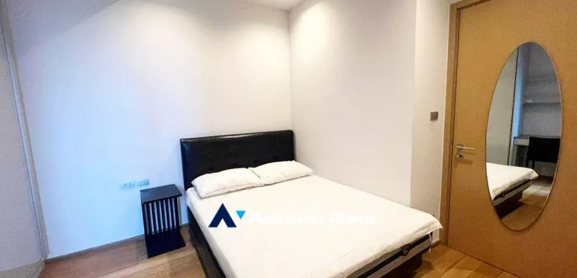  2 Bedrooms  Condominium For Rent in Sukhumvit, Bangkok  near BTS Nana (AA27903)