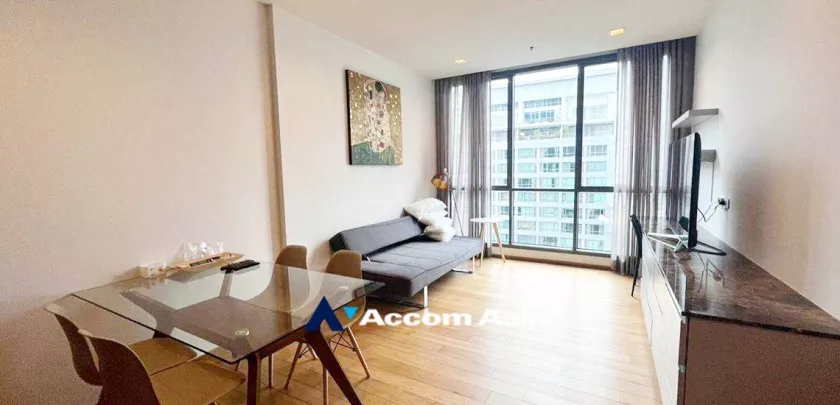  2 Bedrooms  Condominium For Rent in Sukhumvit, Bangkok  near BTS Nana (AA27903)