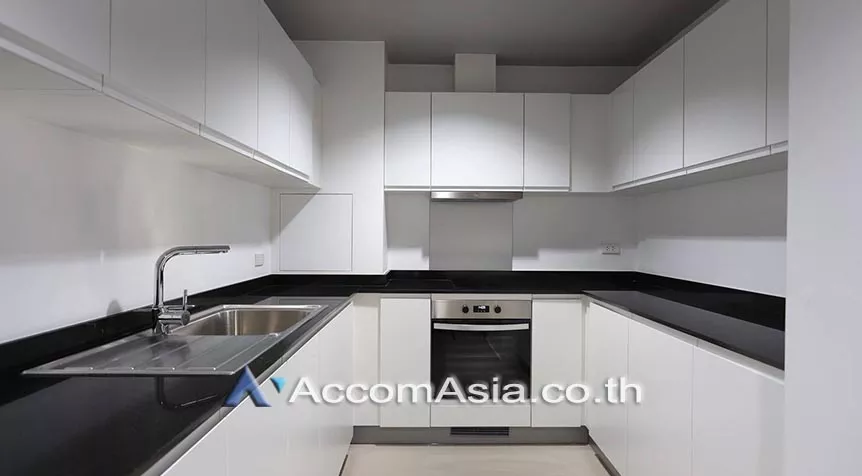 Pet friendly |  2 Bedrooms  Apartment For Rent in Sukhumvit, Bangkok  near BTS Phrom Phong (AA27913)