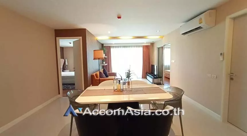  3 Bedrooms  Condominium For Rent in Sukhumvit, Bangkok  near BTS Ekkamai (AA27918)