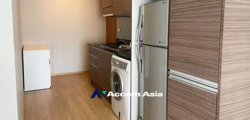 Corner Unit |  2 Bedrooms  Condominium For Rent & Sale in Sukhumvit, Bangkok  near BTS Phrom Phong (AA27924)