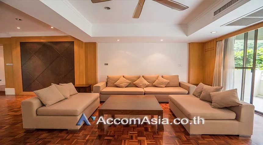 Pet friendly |  3 Bedrooms  Apartment For Rent in Sukhumvit, Bangkok  near BTS Phrom Phong (AA27963)