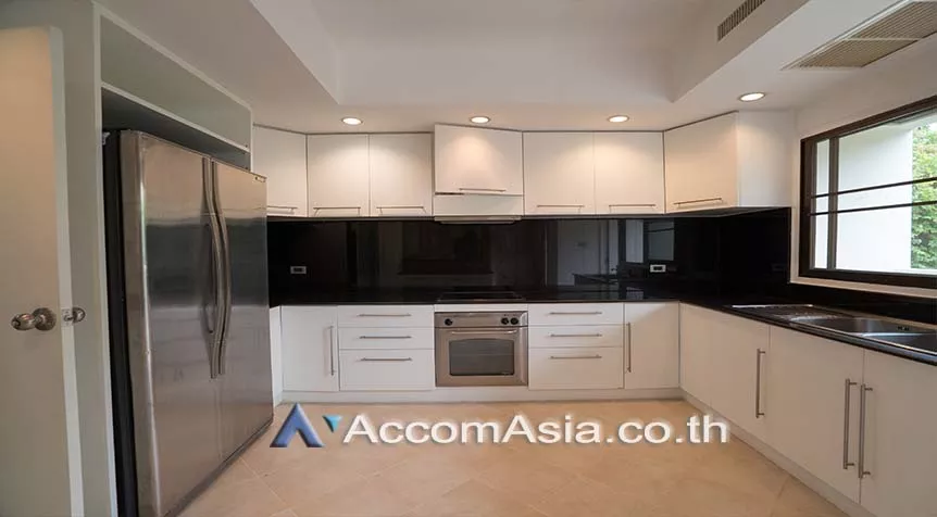 Pet friendly |  3 Bedrooms  Apartment For Rent in Sukhumvit, Bangkok  near BTS Phrom Phong (AA27963)