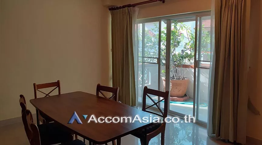 Pet friendly |  2 Bedrooms  Apartment For Rent in Sukhumvit, Bangkok  near BTS Phrom Phong (AA27970)