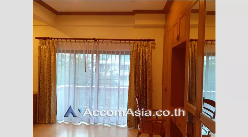 Pet friendly |  3 Bedrooms  Apartment For Rent in Sukhumvit, Bangkok  near BTS Phrom Phong (AA27971)