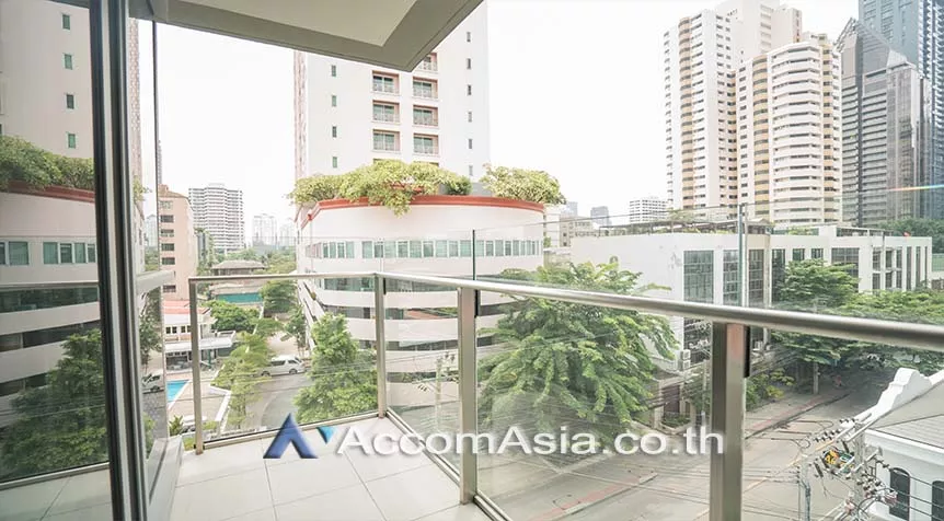  2 Bedrooms  Apartment For Rent in Sukhumvit, Bangkok  near BTS Phrom Phong (AA27996)