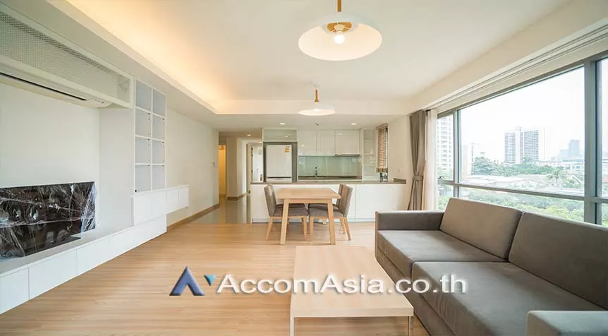  2 Bedrooms  Apartment For Rent in Sukhumvit, Bangkok  near BTS Phrom Phong (AA27996)