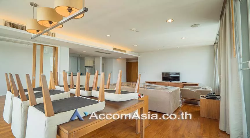 Big Balcony |  2 Bedrooms  Apartment For Rent in Sukhumvit, Bangkok  near BTS Phrom Phong (AA28002)