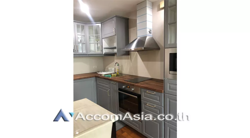  1 Bedroom  Condominium For Rent in Sukhumvit, Bangkok  near BTS Nana (AA28038)