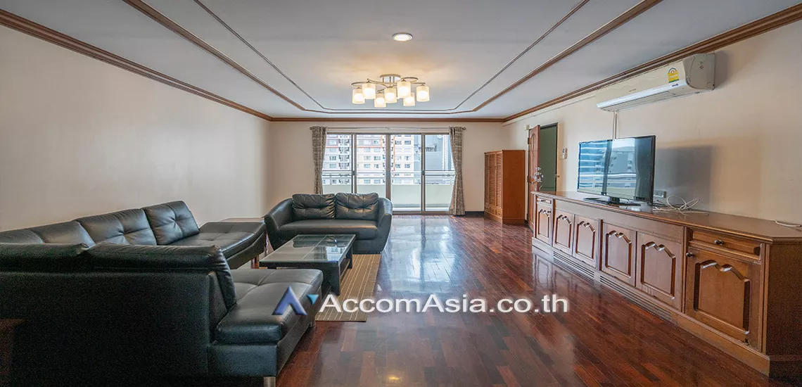 Big Balcony, Pet friendly |  3 Bedrooms  Condominium For Rent in Sukhumvit, Bangkok  near BTS Phrom Phong (AA28059)