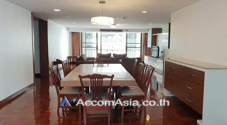 Pet friendly |  3 Bedrooms  Apartment For Rent in Sukhumvit, Bangkok  near BTS Phrom Phong (AA28063)