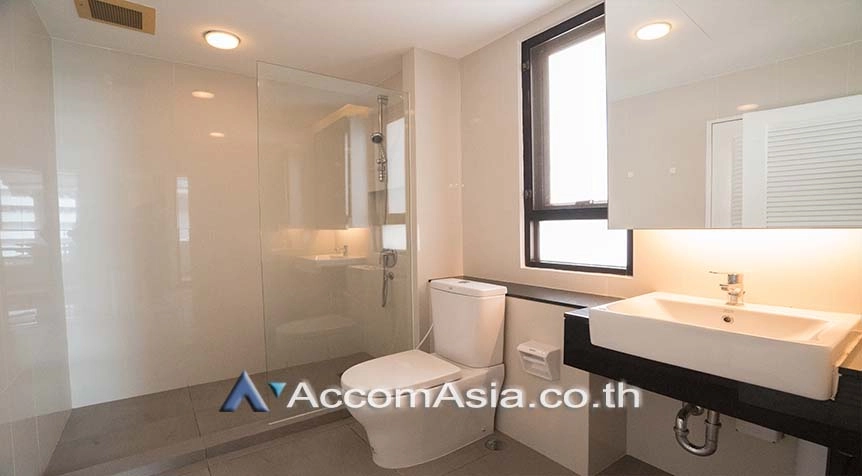 7  2 br Apartment For Rent in Sukhumvit ,Bangkok BTS Ekkamai at Comfort living and well service AA28096