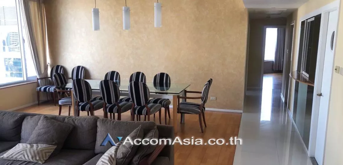 Pet friendly |  3 Bedrooms  Condominium For Rent in Ploenchit, Bangkok  near BTS Ploenchit (AA28097)