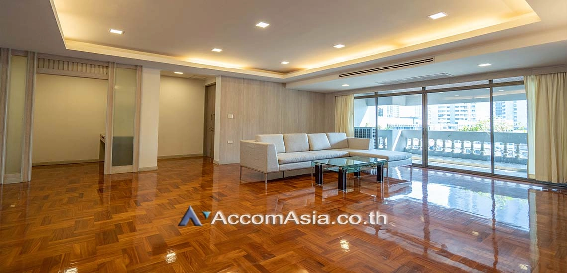 Big Balcony, Pet friendly |  3 Bedrooms  Apartment For Rent in Sukhumvit, Bangkok  near BTS Phrom Phong (AA28108)